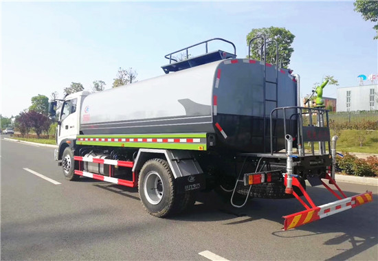 福田12噸灑水車后左面圖